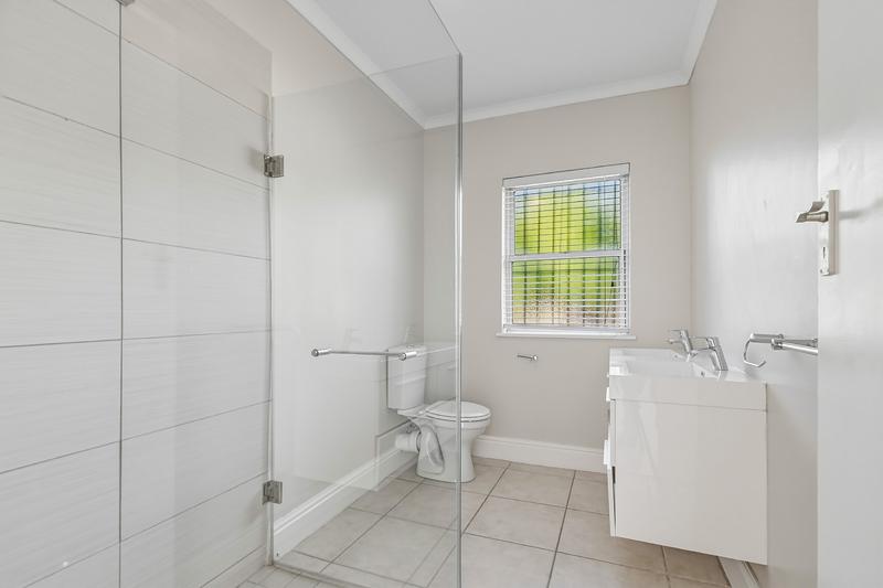 4 Bedroom Property for Sale in Wynberg Upper Western Cape